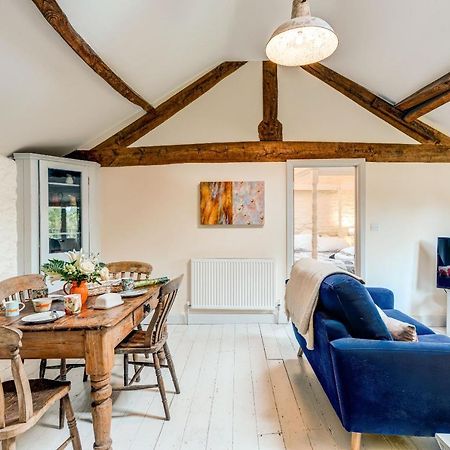 The Hayloft Villa Hook Norton Bagian luar foto